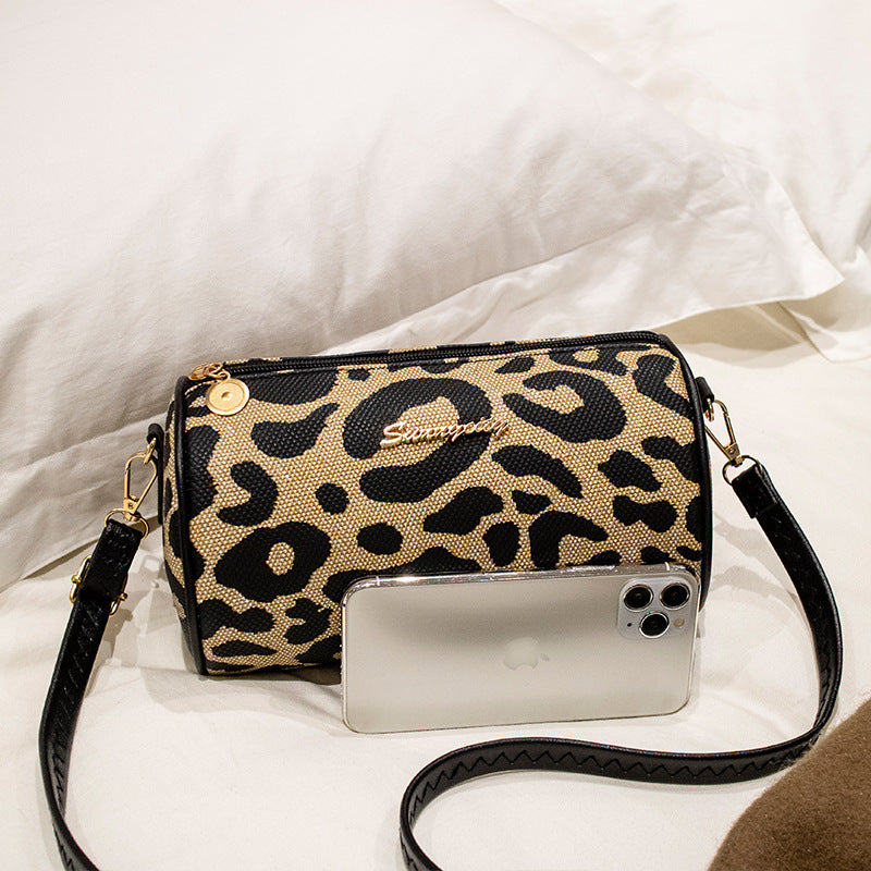 Wholesale Nylon Leopard Shoulder Messenger Bag